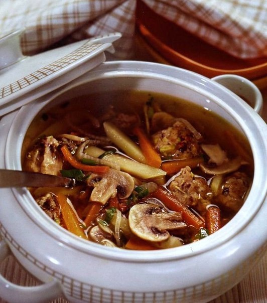 Суп грибной с фрикадельками - ароматно и аппетитно!
