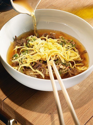 Корейский суп Кукси