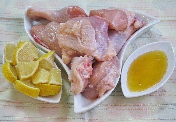 Курица, запеченная с лимоном 