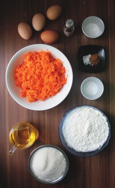 Морковный торт с кремом из сливочного сыра