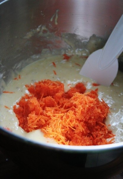 Морковный торт с кремом из сливочного сыра