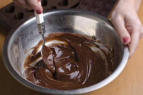 Шоколадные конфеты с начинкой из цукатов